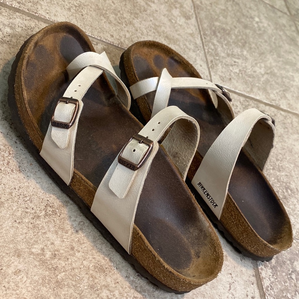 Birkenstock size 40 (9-9.5) mayari . graceful antique lace